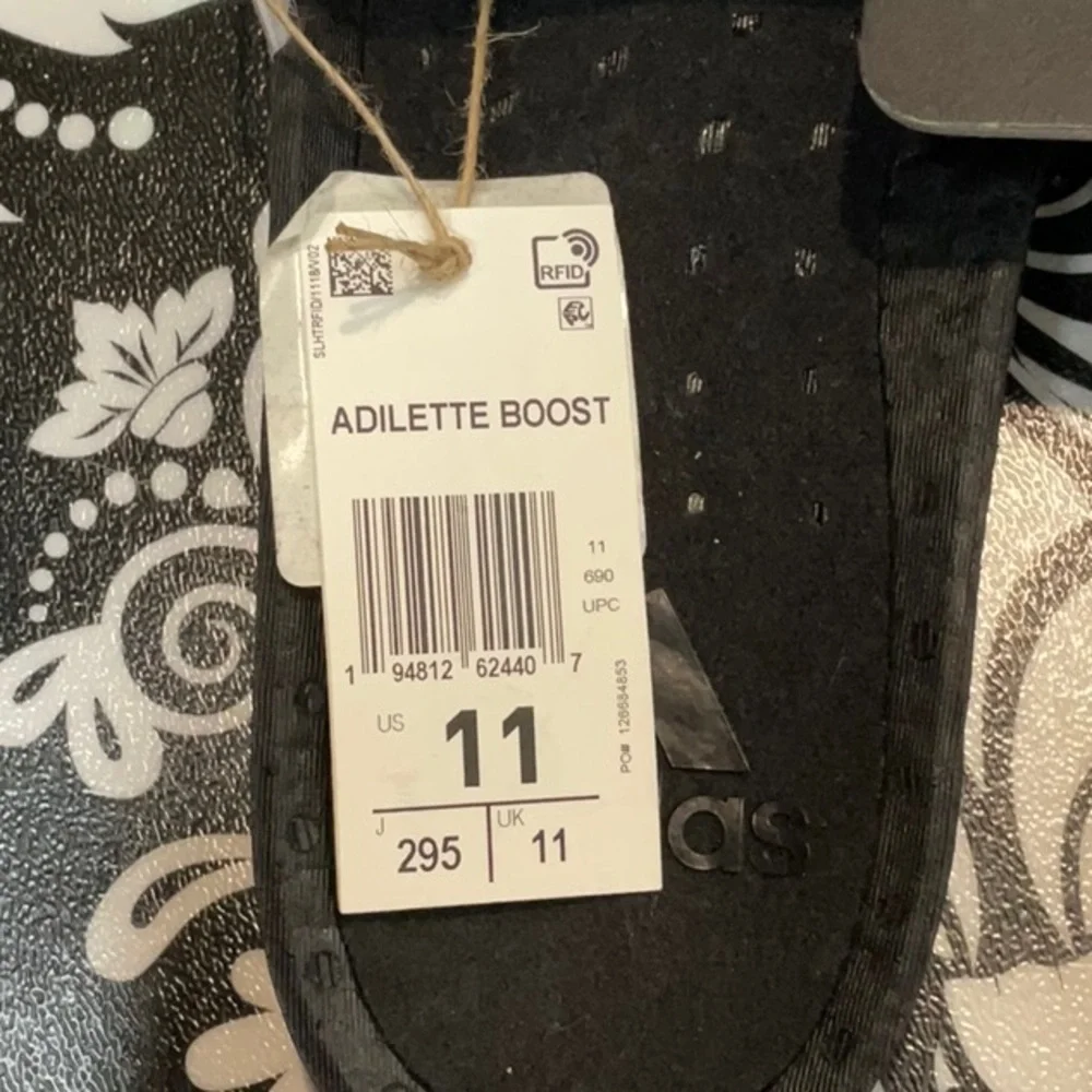adidas adilette boost